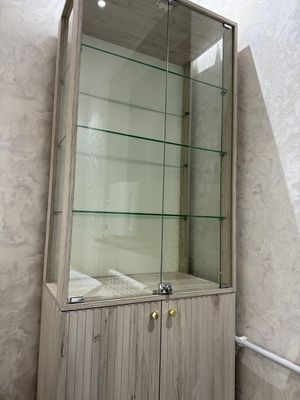 shkaf sotiladi, stelaj, vitrina