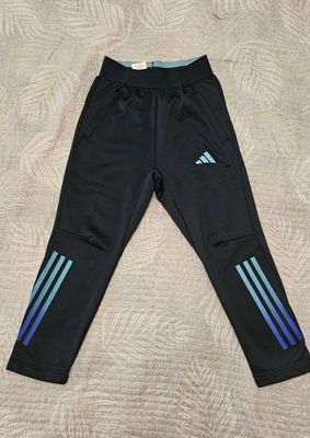 Adidas спортивные штаны на рост 128см