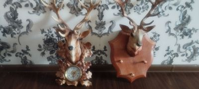 Часы настенные с головой оленя