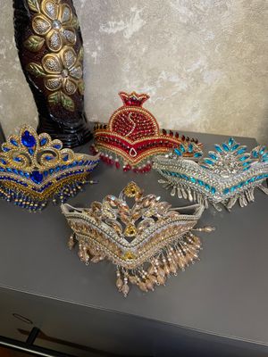 Tillaqoshlar sotiladi qo’l mehnati