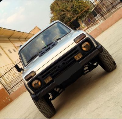 Niva 4x4 Sotiladi