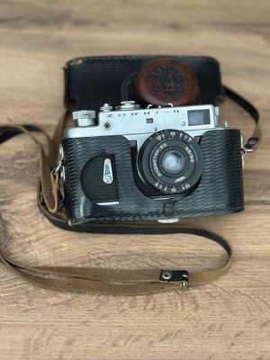 Продам фотоаппарт zorki-4