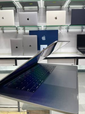 MacBook Pro 15" 2019