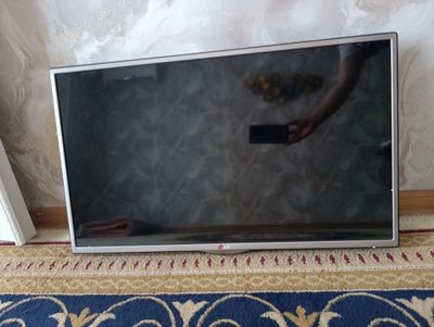 LG телевизор 3D-32