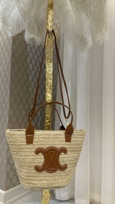 Сумка от Celine.