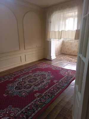 Сдаётся квартира на Чиланзаре 22квартале 2 комнатная для семьи 300у.е