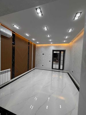 Бадамзар, вдоль торговой улицы, 44 м2. арендатор внутри 1500$