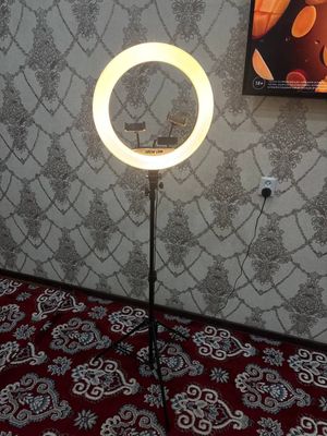 Led lampa sotiladi srochniy 450ming som