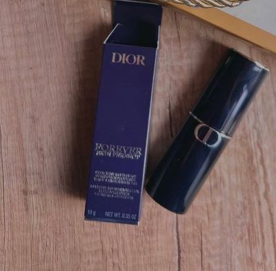 Dior stik tonalka / диор стик тон