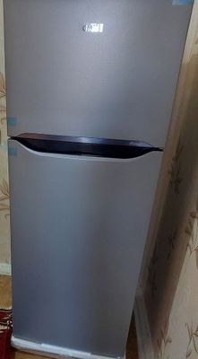 Продаётся холодильник Артель.