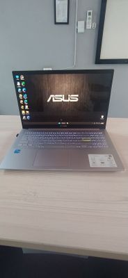 ASUS VivoBook 15 OLED