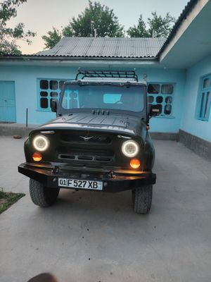 Uaz 469 prisepi bilan sotiladi