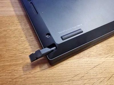 Продаю стилус-ручку для ноутбука Lenovo, НОВАЯ.