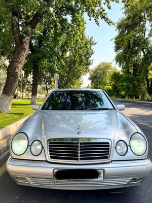 Mersedes-Benz Elegance 210 Srochno 1996