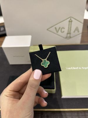 NEW Подвеска Van Cleef and Arpels Vintage Alhambra VCARO9VA0