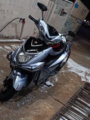 skuter sotiladi 5000000 +kaska bor 1000W mator