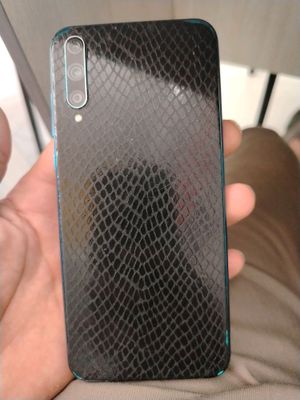 Telefon Honor 30i sastayenasi choʻtki