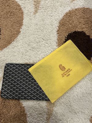 Продаю Goyard новый