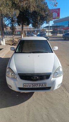 Lada Priora 2170 Sotiladi