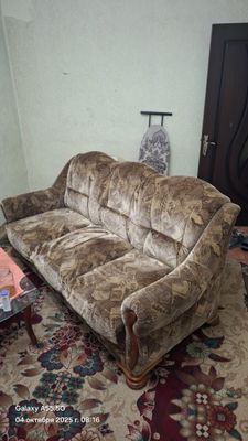 Диван ва 1та кресло