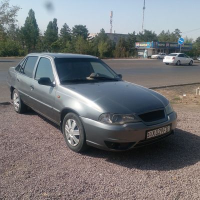 Нексия 2 сотилади