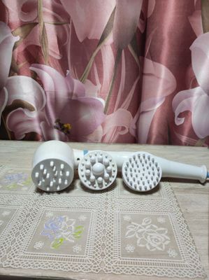 Массажёр бу. С нагревательными функциями, лечущий.
