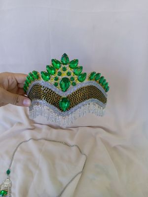 келинчаклар учун чиройли тиллакошлар