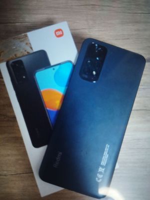 СУПЕР АРЗОНГА БЕРВОРАМАН Redmi Note 11 ,128gb состояние нормальное-