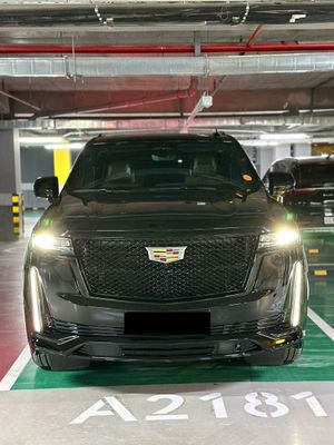 В продаже ! Автомобиль Cadillac Escalade