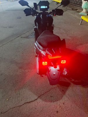 Sotiladi moped