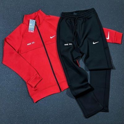 NIKE спортивки отличного качества