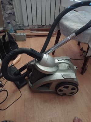 Пылесос продаётся