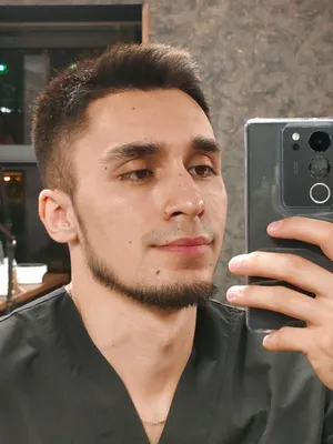 Профессиональный массажист на выезд и у себя.