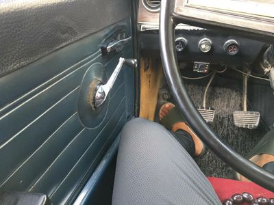 Volga Gaz 2401 pikap