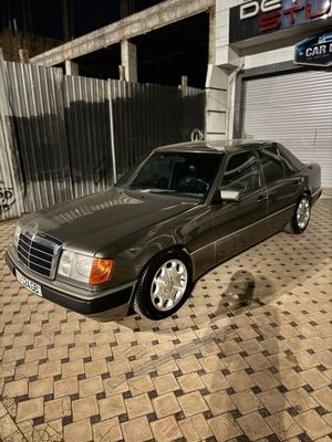 W124 sotiladi holati alo