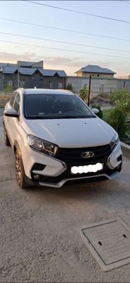 Lada x ray cross