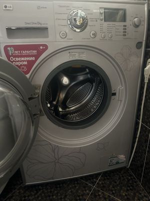 Продаю стиральную машину LG, б/у — в отличном состоянии!
