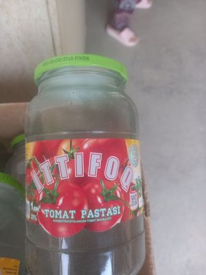 Литровые банки в большом количестве