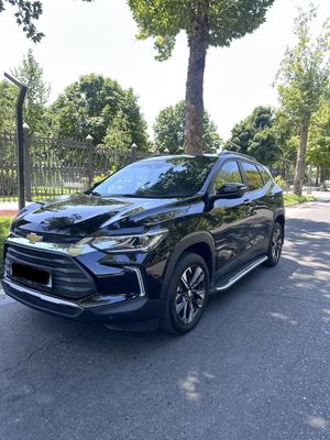Tracker PRIMIER qora rang