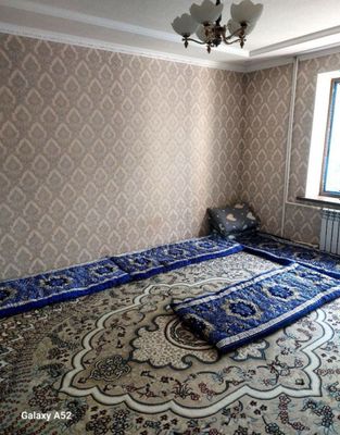 Юнсобод Универсам якинида квартира арендага