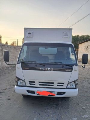Isuzu 2015 yil ideal