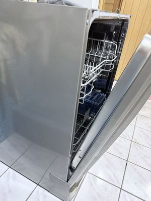 Продам Посудомоичную машину