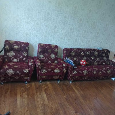 Мебель и кресло продается