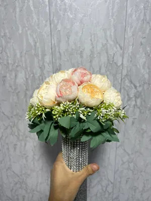 Kelin uchun suniy buket