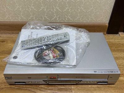 Видеомагнитофон 6 Head Hi-Fi Stereo