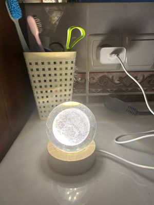 Xrustal shar svetilnik oy shaklida antistres lampa