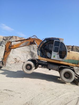 SAMSUNG 132 Сотилади.