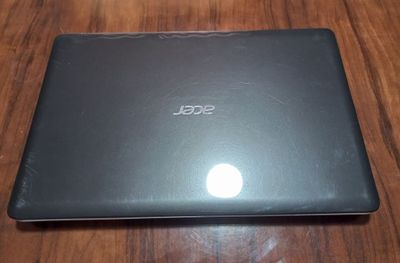 ACER kompyuter(NOUTBUK) sotiladi