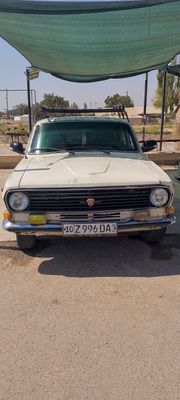 volga gaz 2410 sotiladi