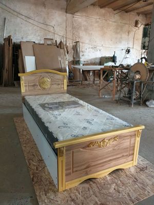 bir kishilik krovat ishlab chiqaruvchidan